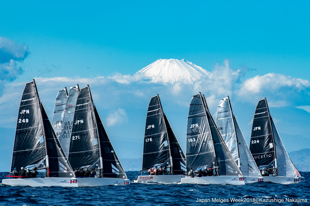 クルーザー（メルジェス級）のレースの様子