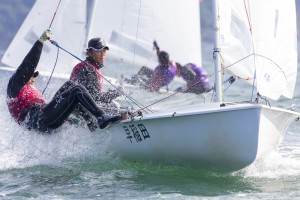 1年生スキッパーながら470級の優勝に大きく貢献した岡田／原