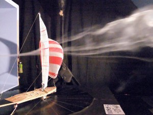 誌面と動画を連動させました(P14-15、写真提供・増山豊）
