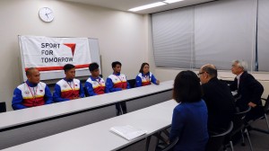 日本へ到着した直後、フィリピンチームは外務省と文部科学省を表敬訪問した