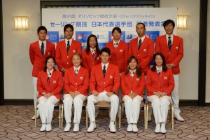 真新しい五輪用ユニフォームに身を包む日本選手団（photo by Sachie Hamaya）