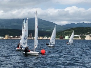 ２日目、レース練習風景と白鳥大橋