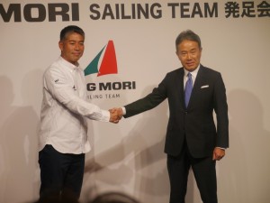 Vendee Globe再挑戦を発表する白石康次郎さん（左）と支援するDMG森精機株式会社の取締役社長・森 雅彦さん