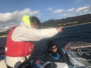 あの風見える？