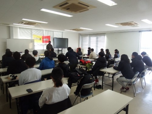 シーマンシップの大切さを説く維吹コーチ