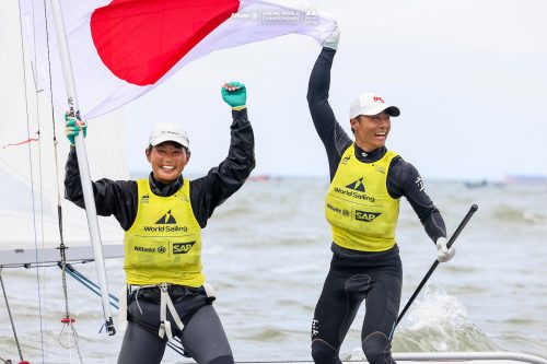 Okada, Yoshioka at the finish line